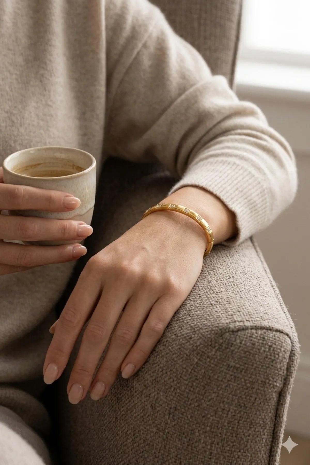 The Aurelia Square-Set Bangle