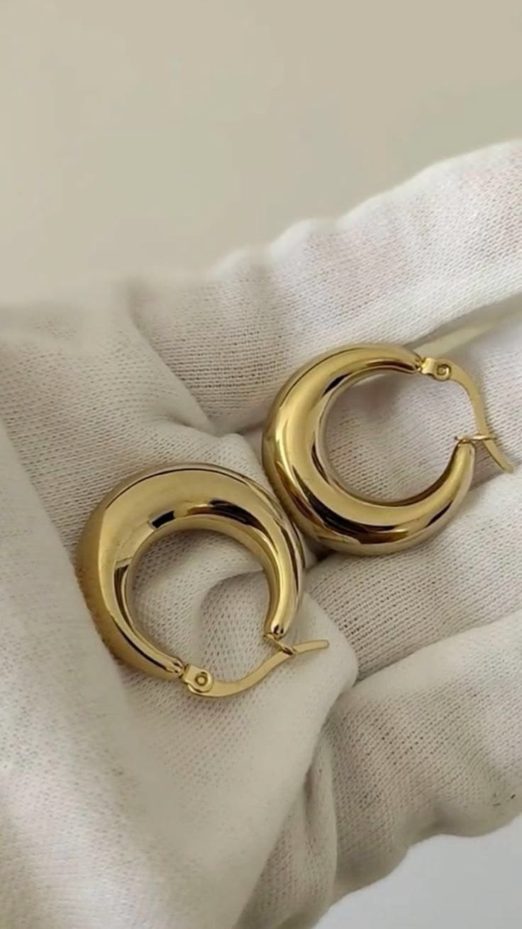 Celine Hoops Small - 18K Gold Plated