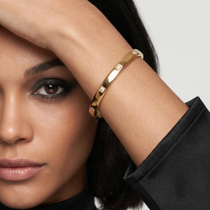 Inny Classic Solitaire Gold Bracelet