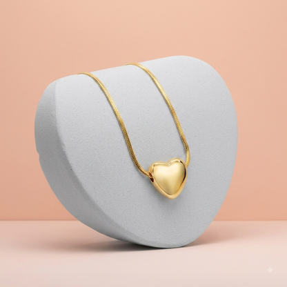 Inny HeartGlow Pendant Necklace