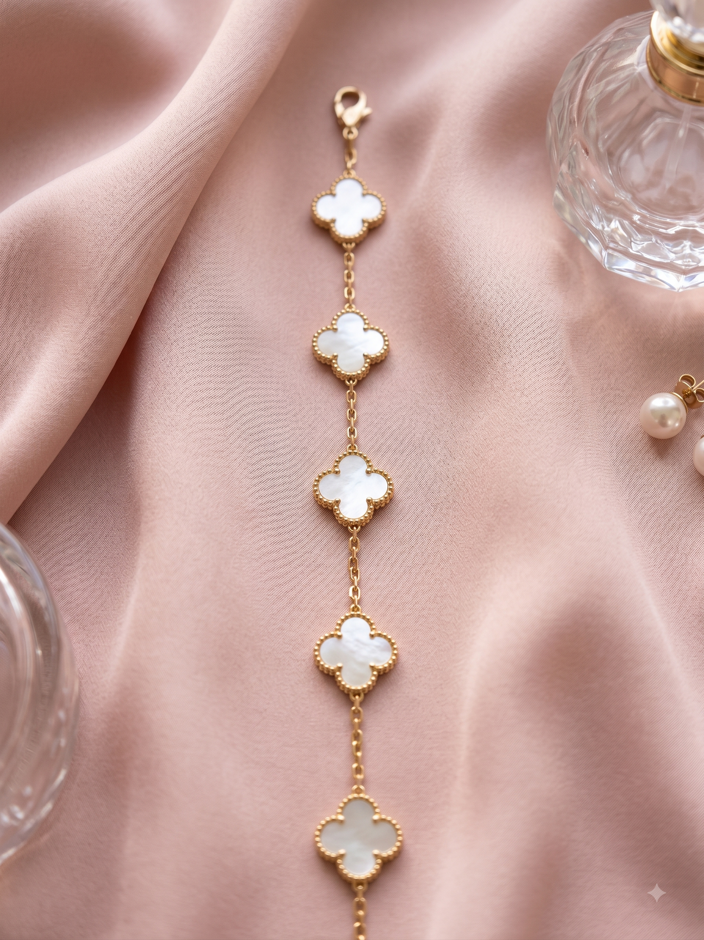 Inny Mother of Pearl Clover Bracelet
