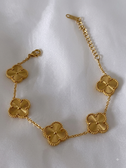 Golden Bloom Clover Bracelet
