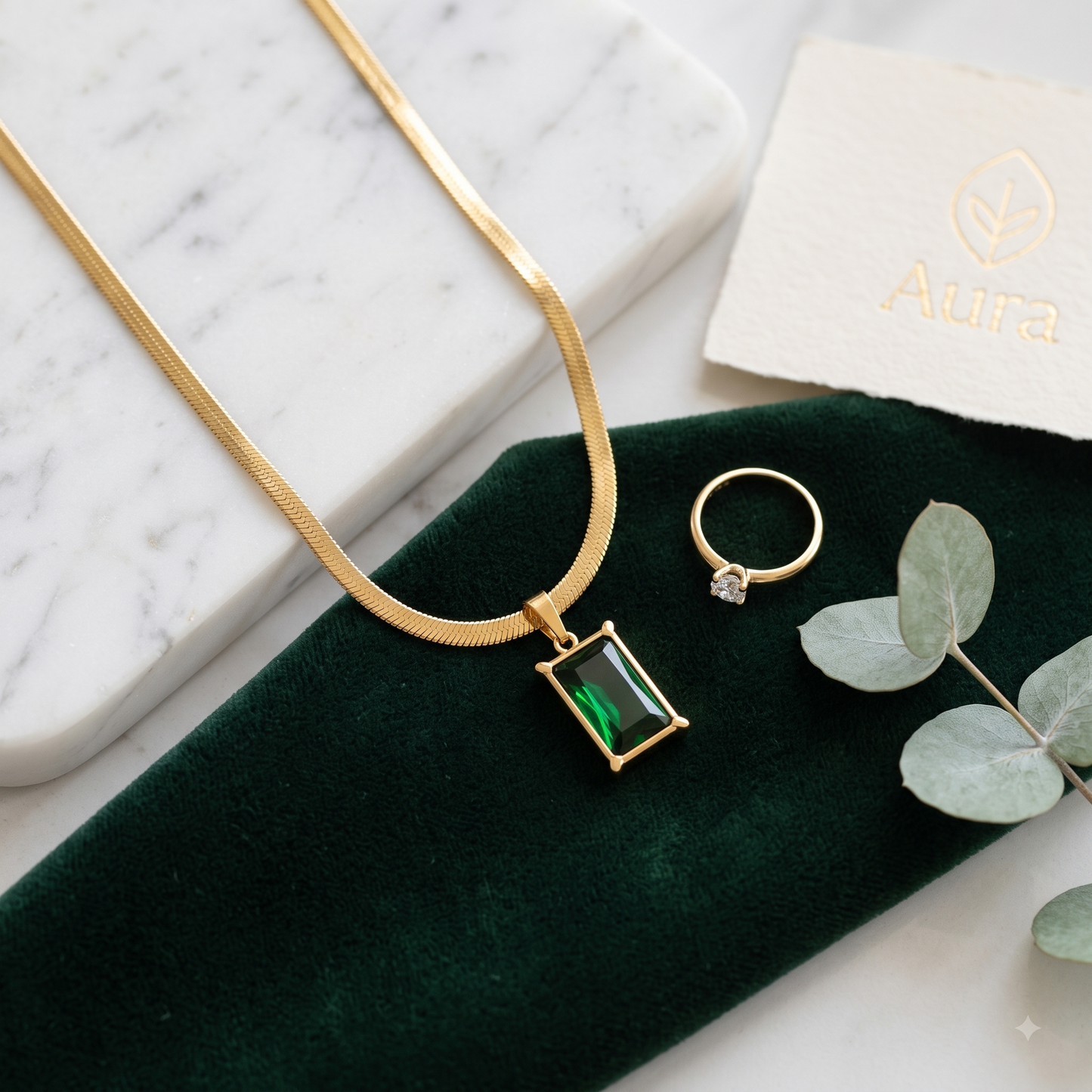 Emerald Luxe Bar Pendant