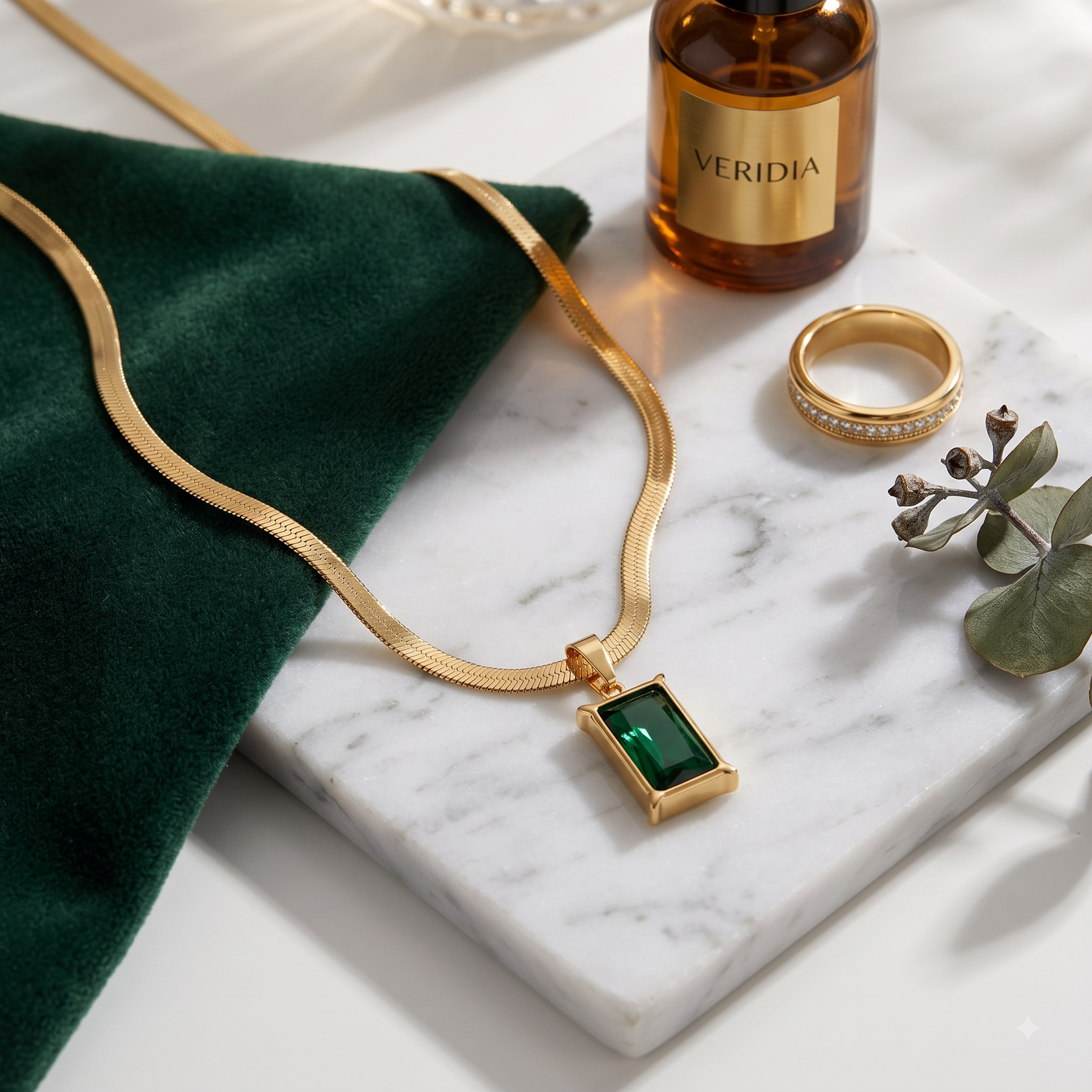 Emerald Luxe Bar Pendant