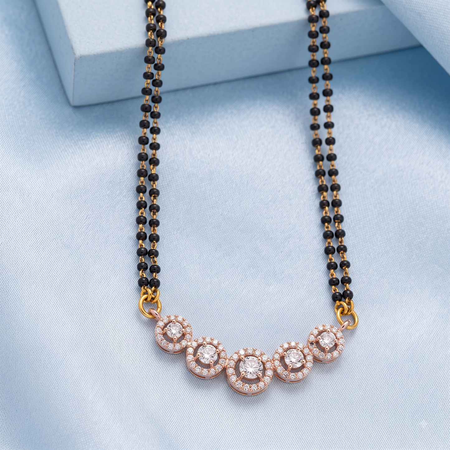 Gloria Solitaire Mangalsutra Set