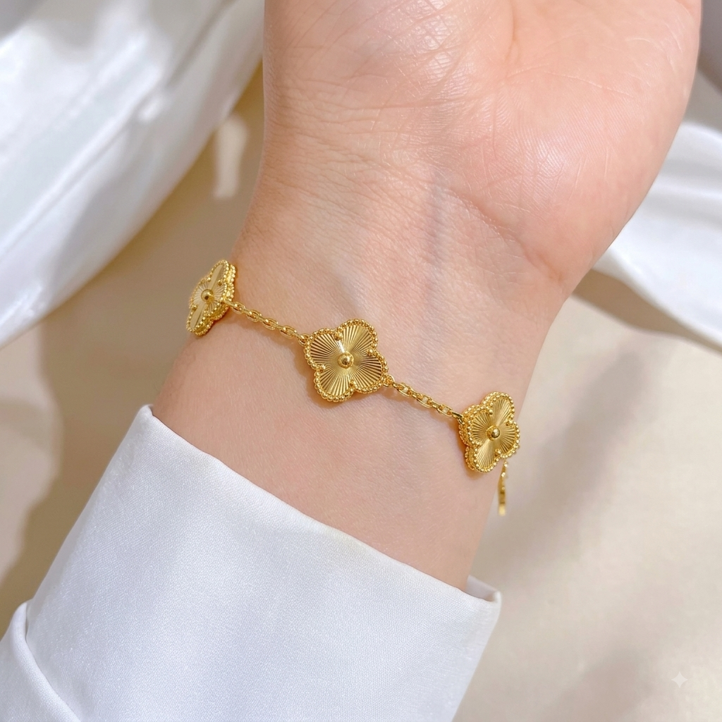 Golden Bloom Clover Bracelet