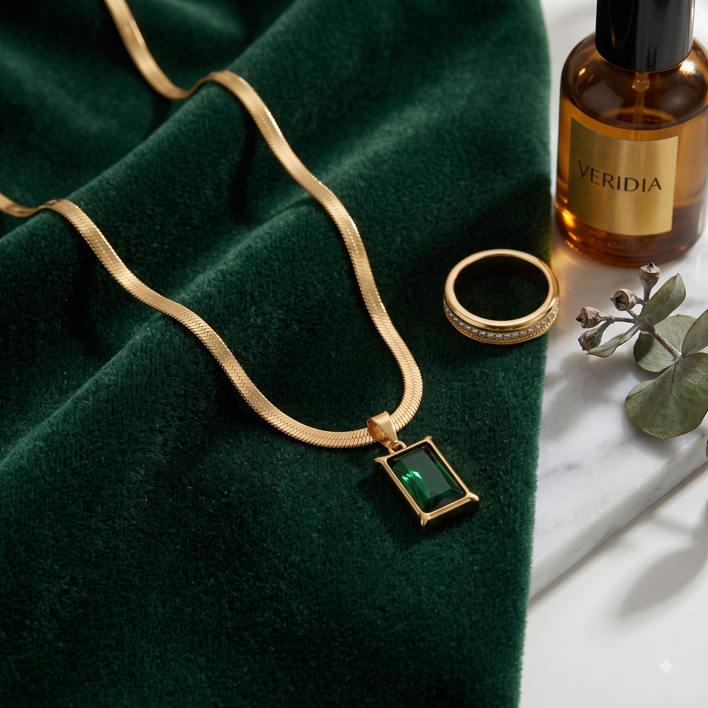 Emerald Luxe Bar Pendant