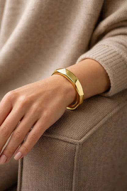 Inny Aurelia Edge Bangle