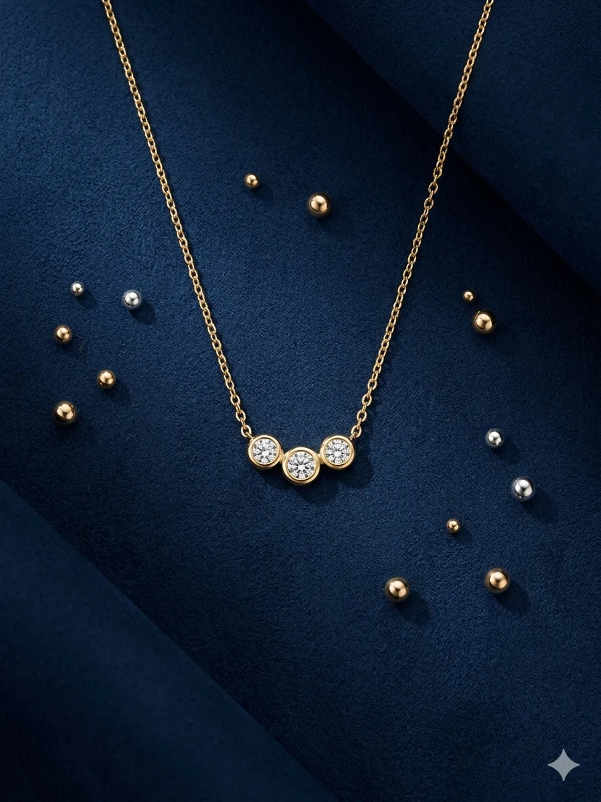 Inny Trinity Glow Diamond Necklace