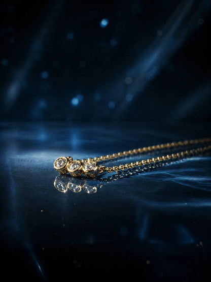 Inny Trinity Glow Diamond Necklace
