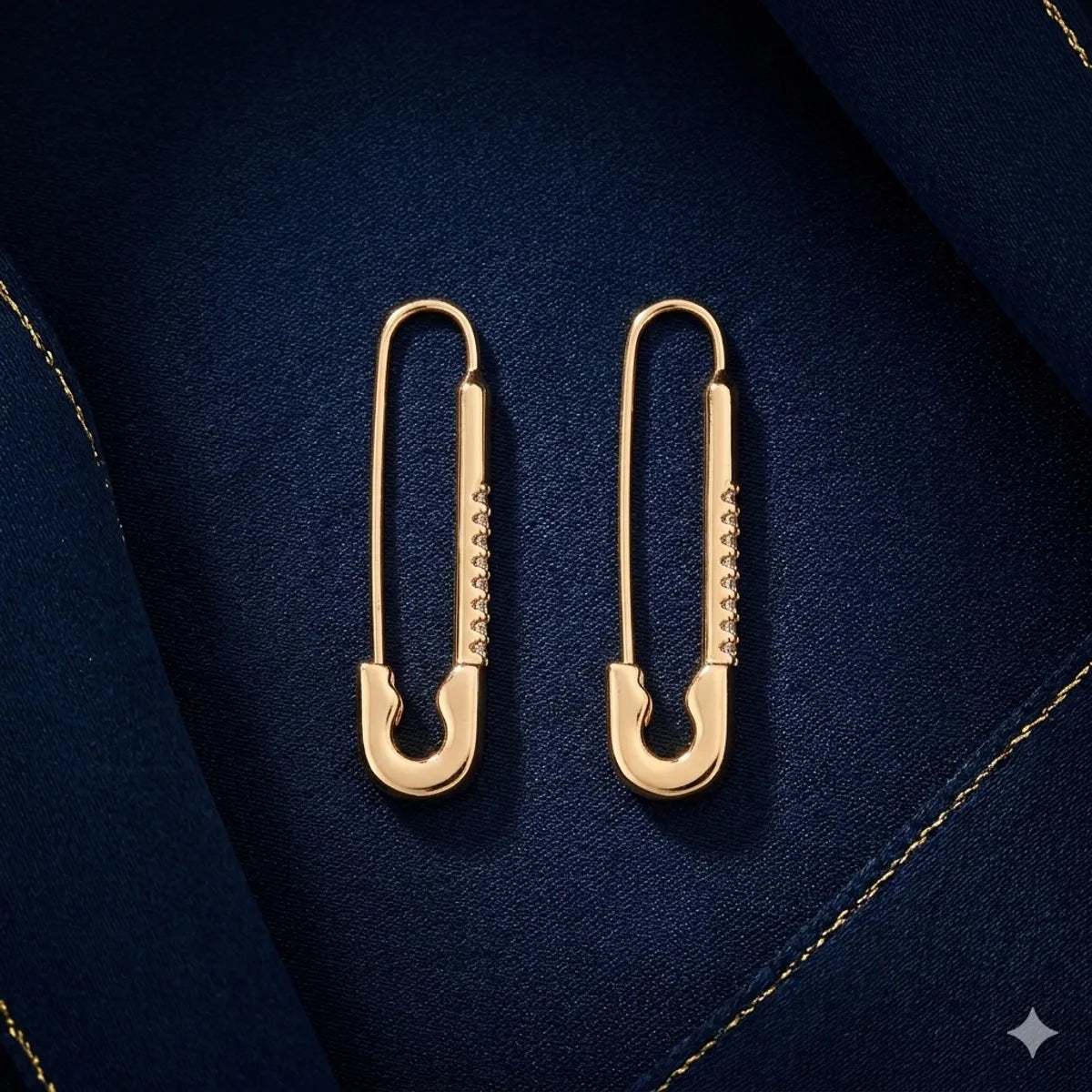 Inny Lumière Link Drop Earrings