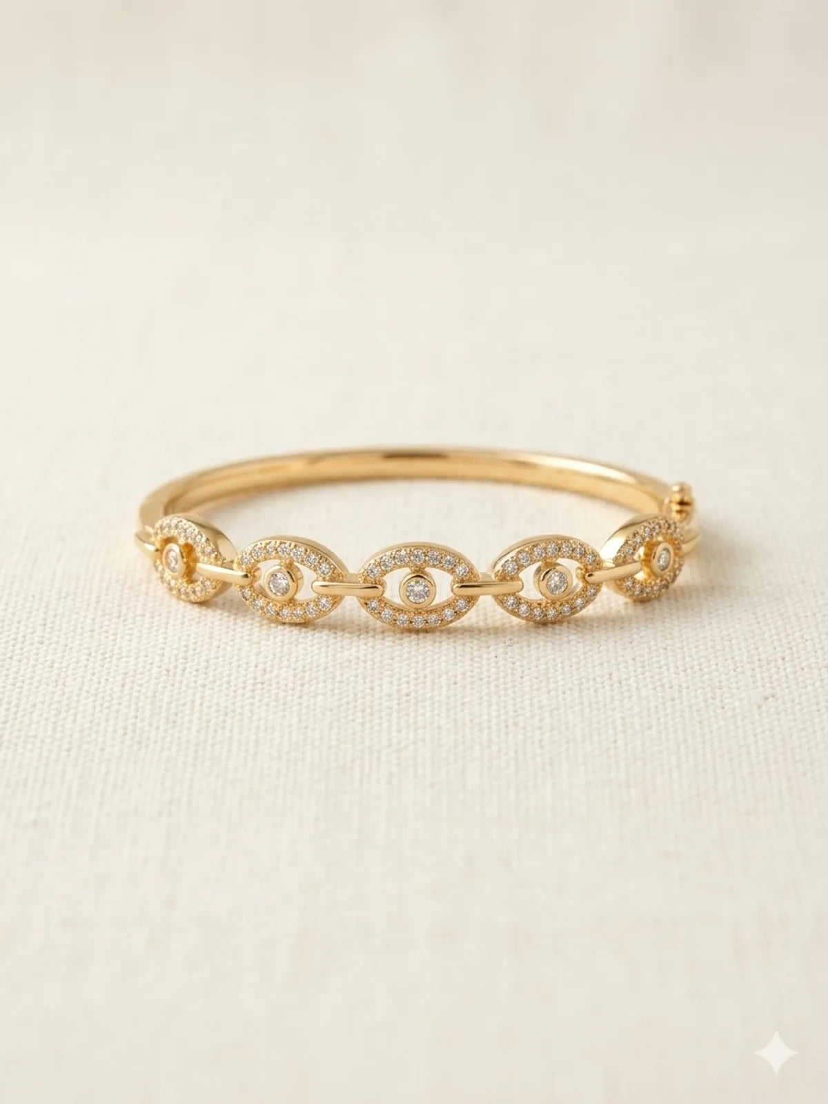 The Aura Link Bangle