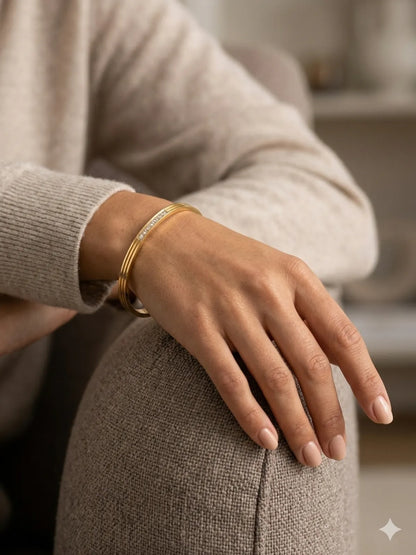 The Aura Ribbed Pavé Bangle