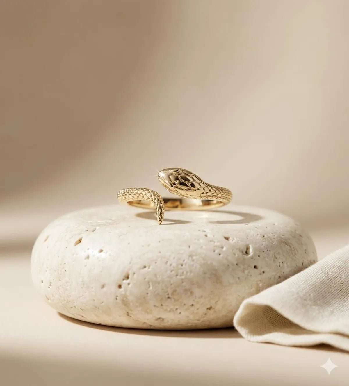 The Aurelia Serpentine Ring