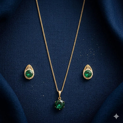 The Emerald Aura Pendant Set