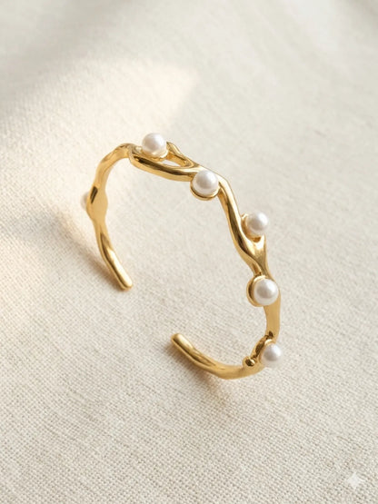 The Rhea Liquid Pearl Cuff
