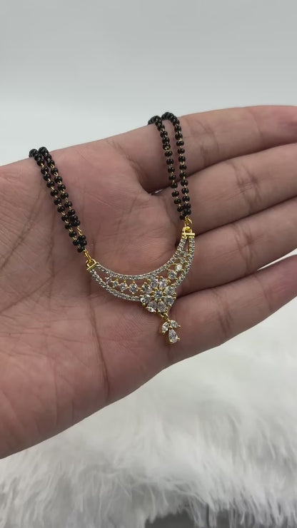 Inny Aara Flora Mangalsutra Set